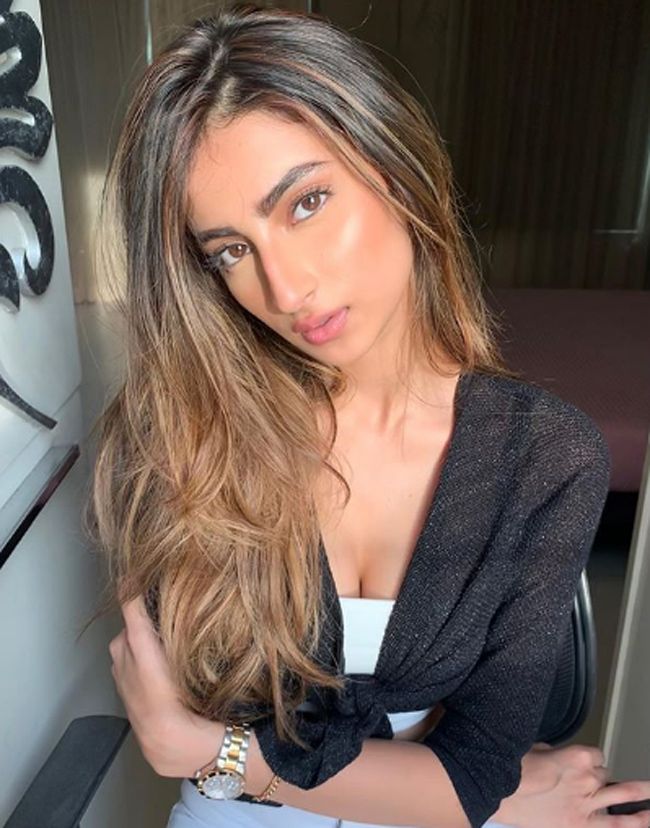 Palak Tiwari Latest Instagram Pics